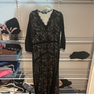 Chic Black Lace Maxi Dress